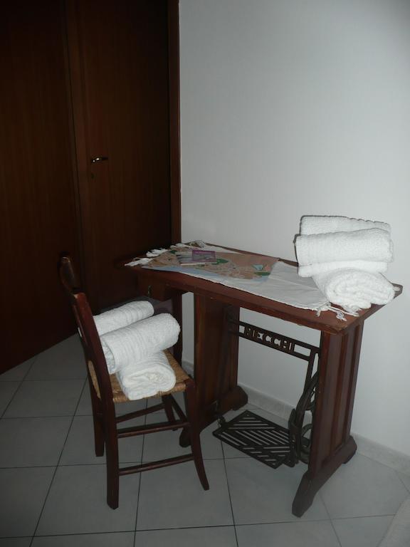 B&B La Casetta Quartu SantʼElena Chambre photo
